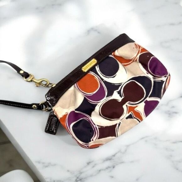Coach Ashley Satin Signature Scarf Print & Brown Patent Leather Wristlet Brown - Picture 1 of 11
